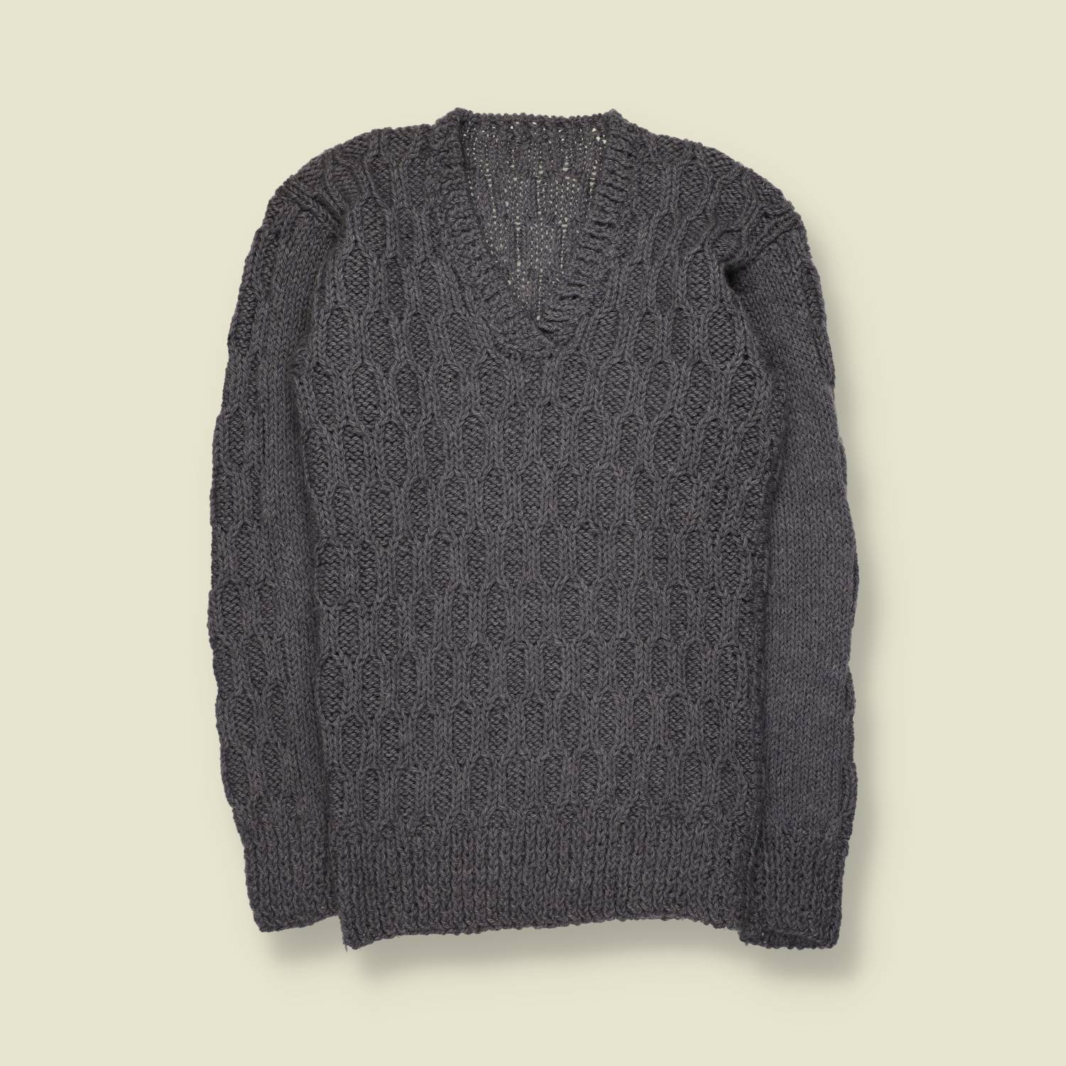 1970s | Hand Knit Cable Jumper | Charcoal Grey - XXS