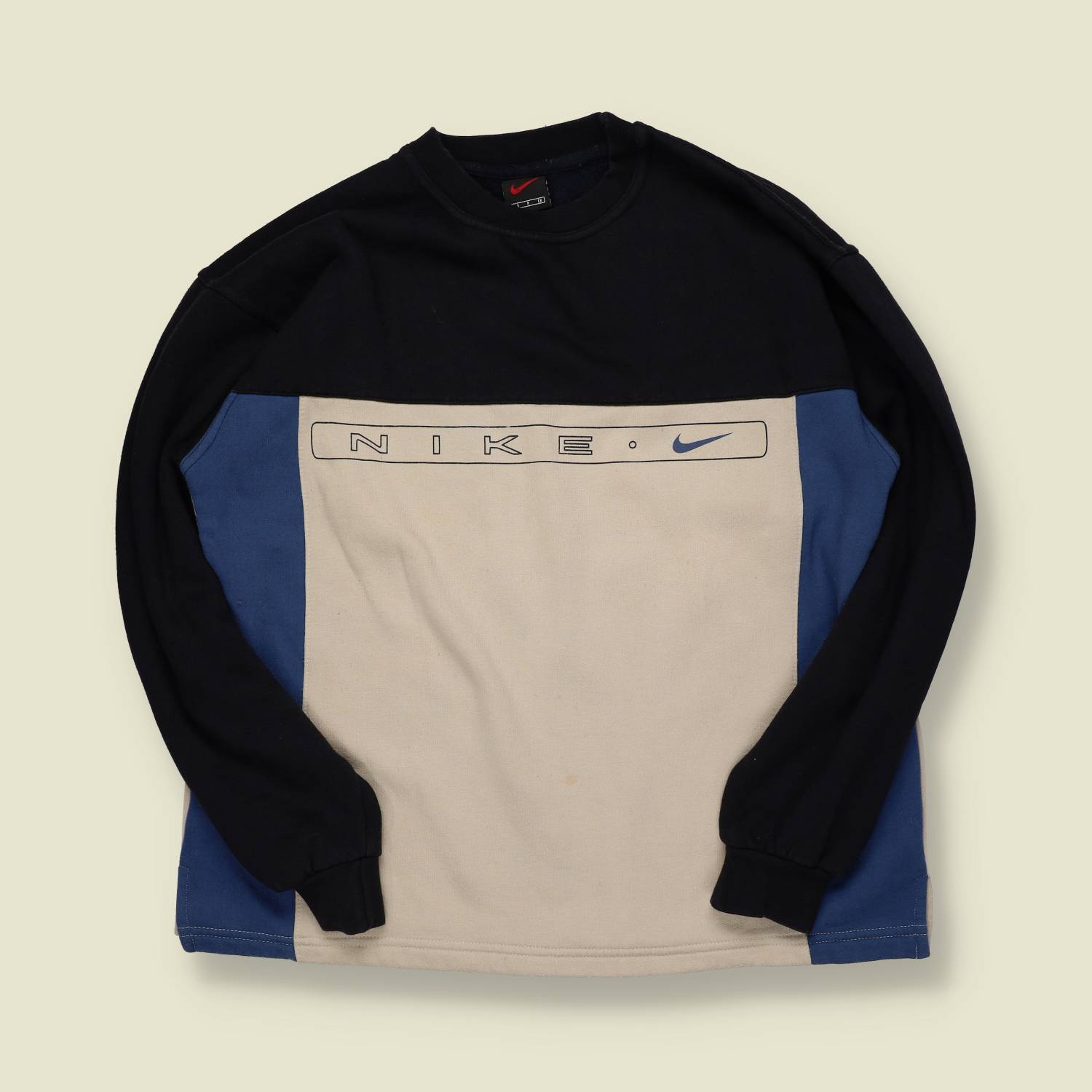 1990s | Nike Colour-Block Logo Sweatshirt – Black/Cream/Blue - S