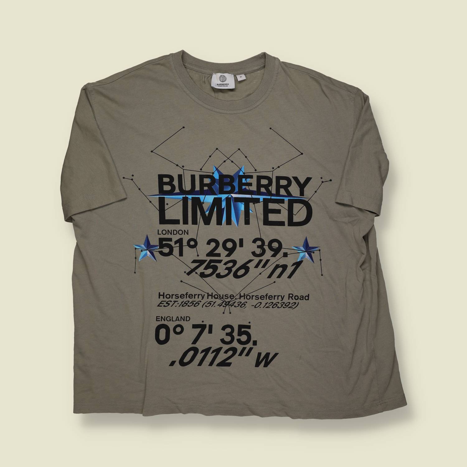 2010s | Burberry | Compass Graphic Tee – Khaki - L
