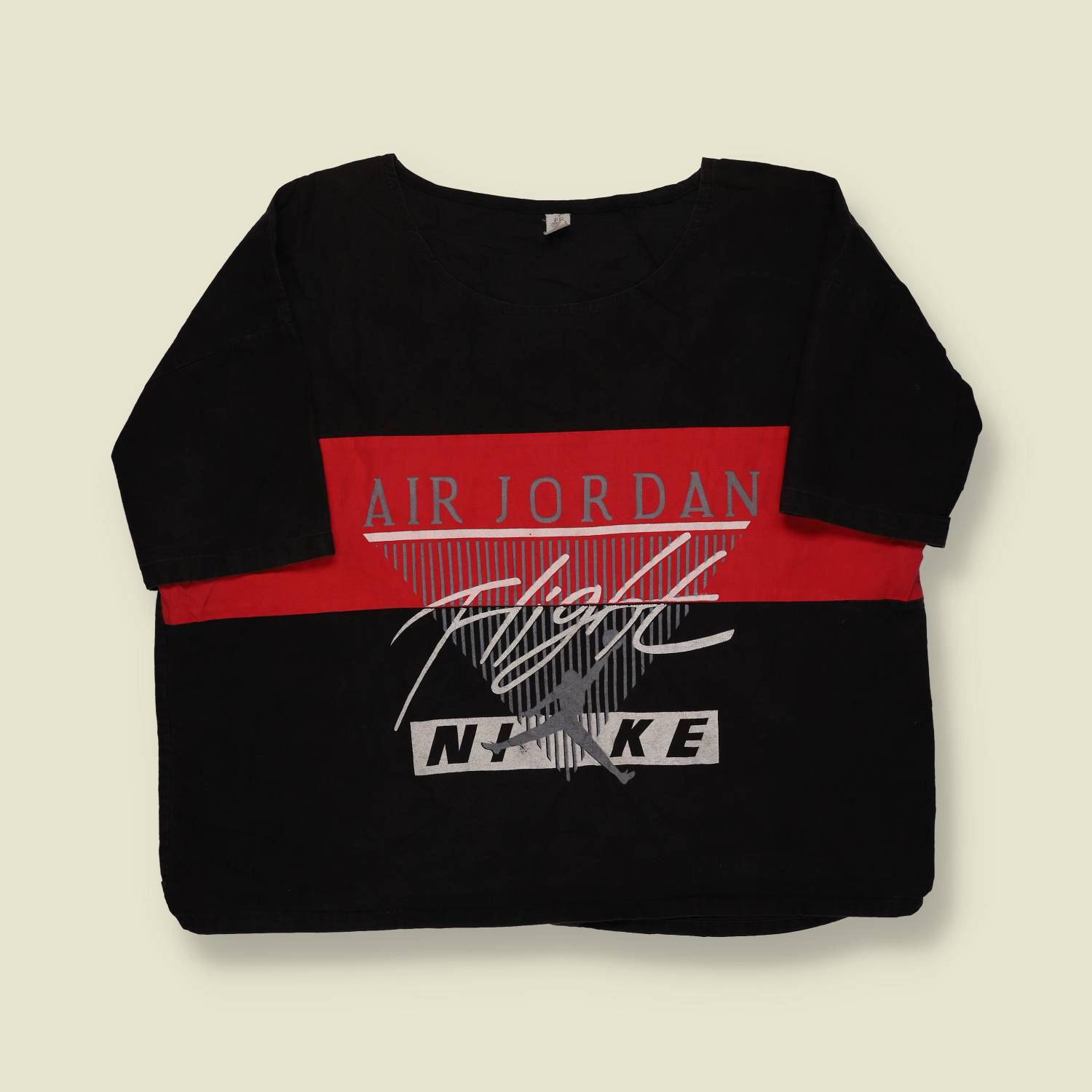1990s | Nike Air Jordan | “Flight” Graphic Cropped Tee – Black & Red - S