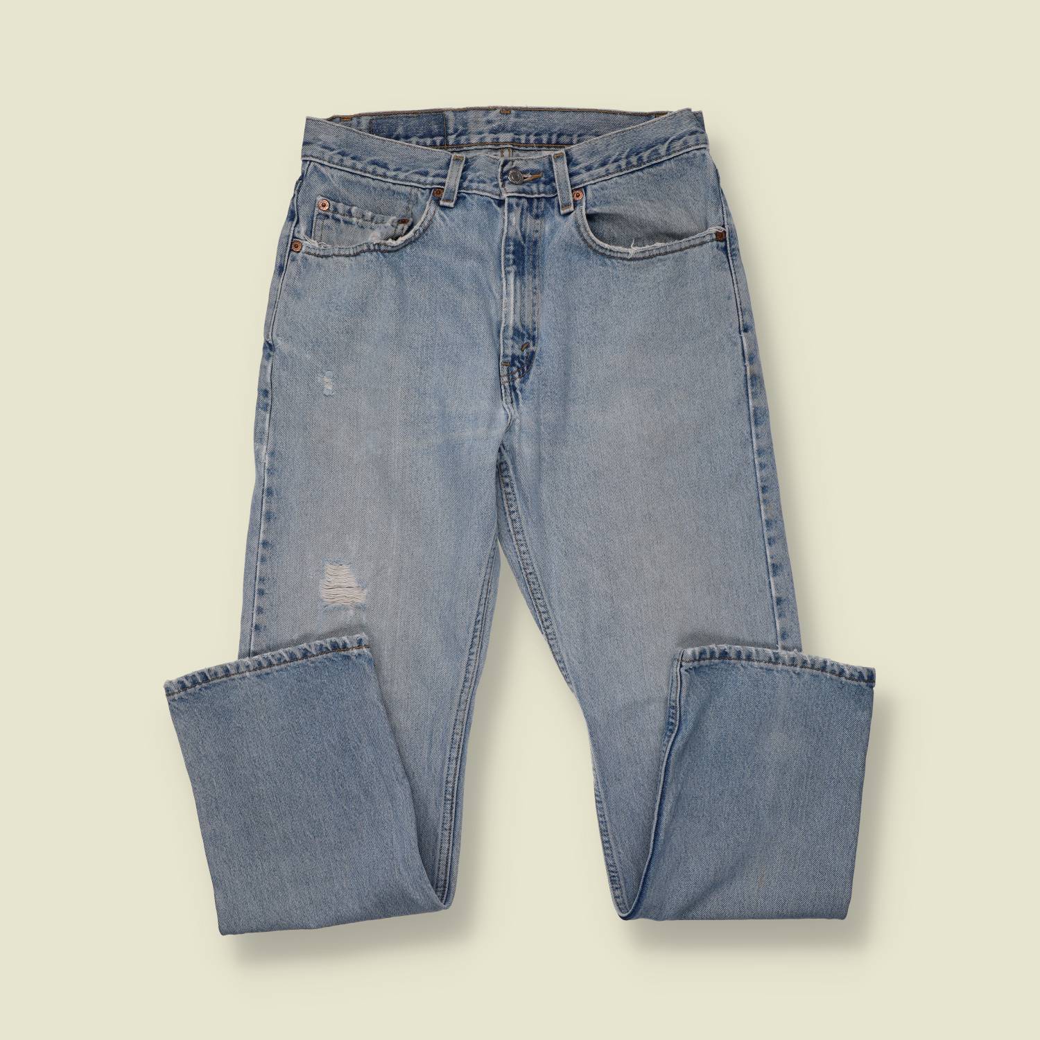 1980s-90s | Levi's | Light-Wash Blue 505 Regular Fit Jeans - w30