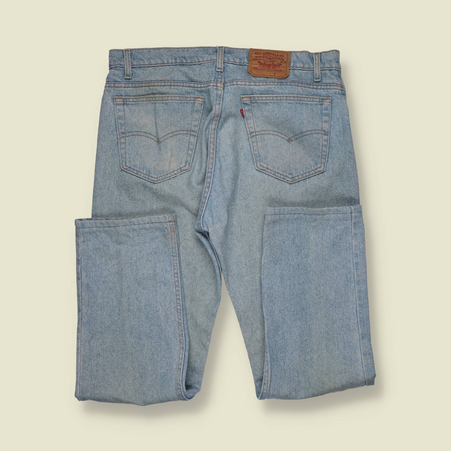 1980s-90s | Levi's | Light-Wash Blue 505 Regular Fit Jeans - Made in USA - w36