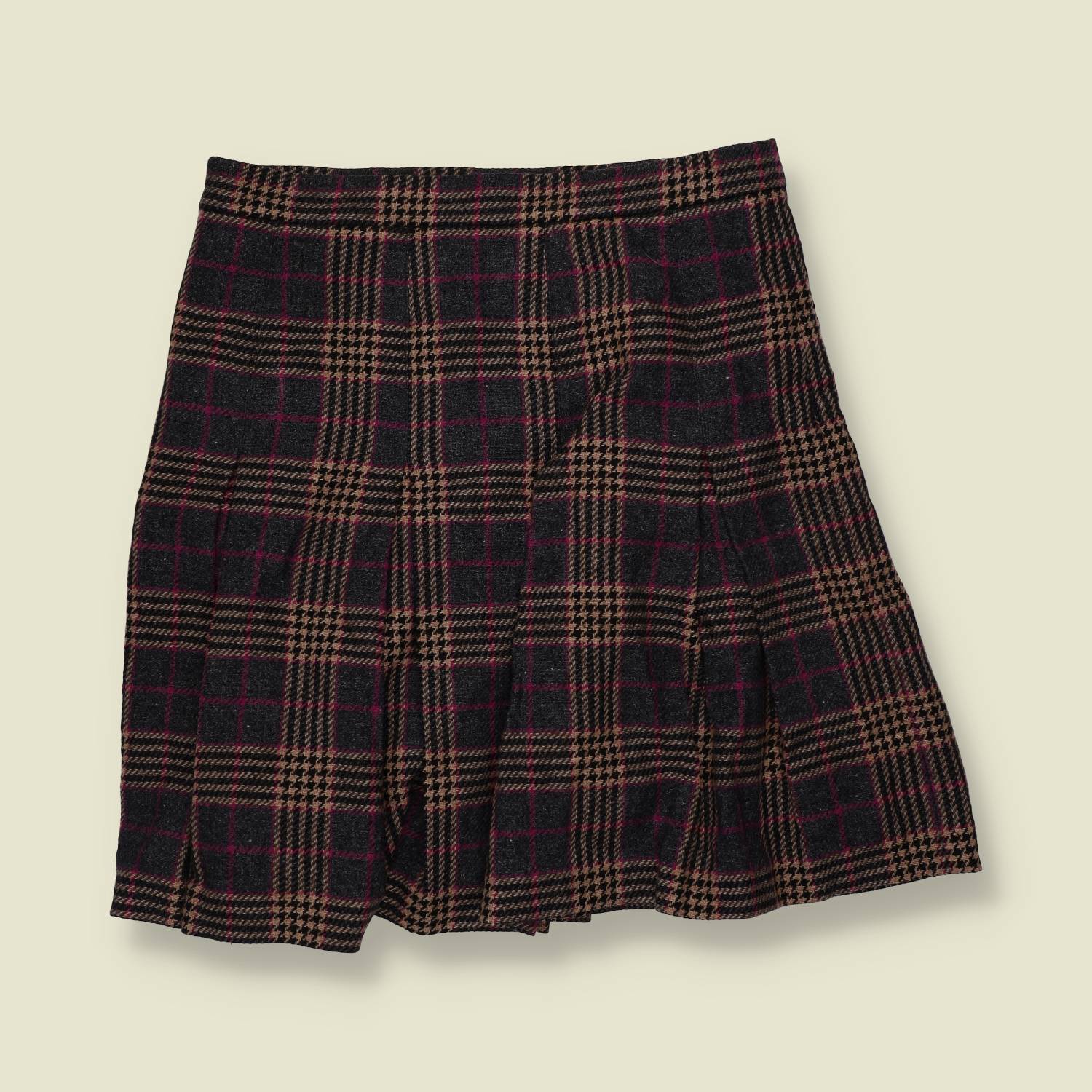 1980s | Luisa Spagnoli | Prince of Wales Check Wool Blend Pleated Mini Skirt - w30
