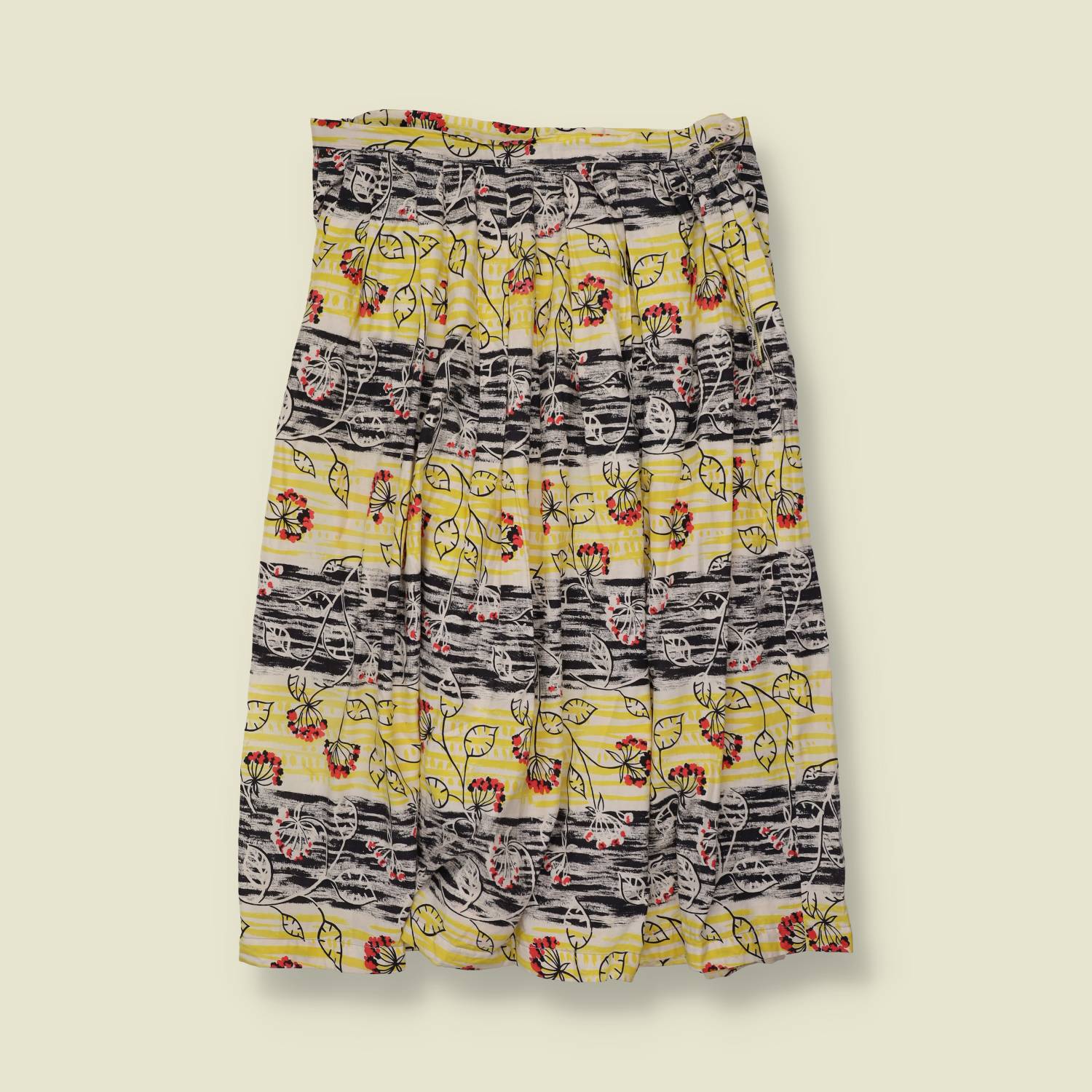 1950s | Cotton Novelty Print Skirt | Yellow - w32