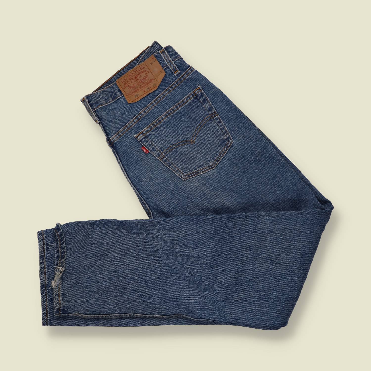 1990s | Levi's 501 | Made in USA | Blue Wash Jeans - w34