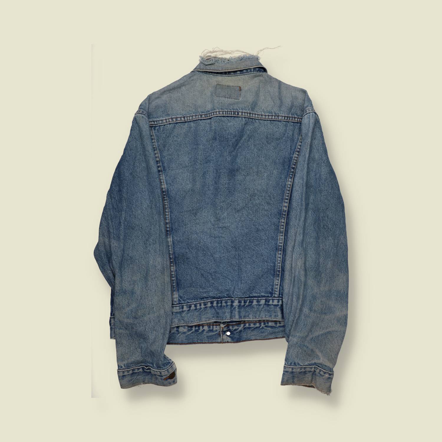 1970s | Levi’s | Made in USA Type III Trucker Jacket – Light Wash Denim - S