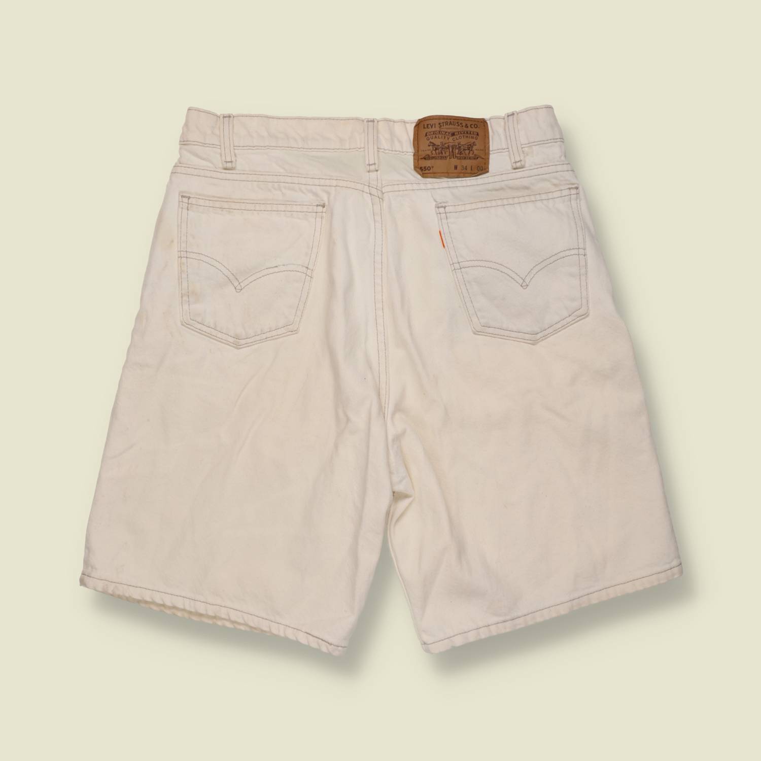 1980s–1990s | Levi’s | 550 Shorts | Cream | Made In USA – w30