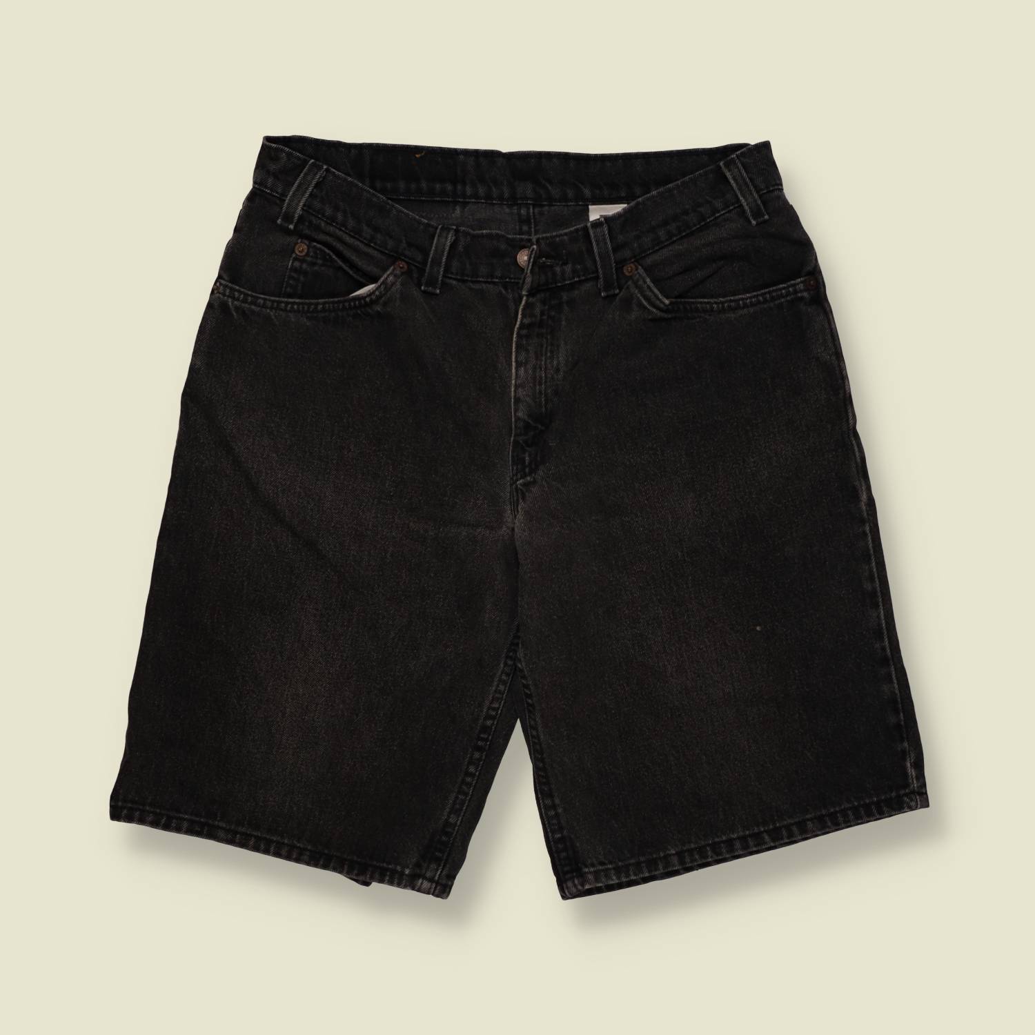 1990s | Levi’s | 5020 Denim Shorts | Black – w32