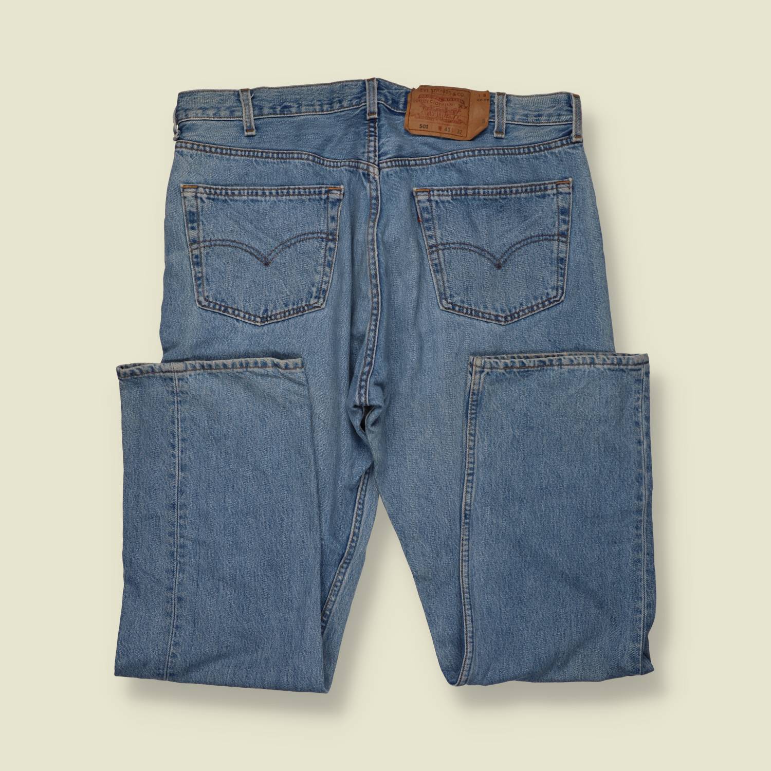 1980s–1990s | Levi’s 501 | Made In USA Jeans | Mid Blue - w40