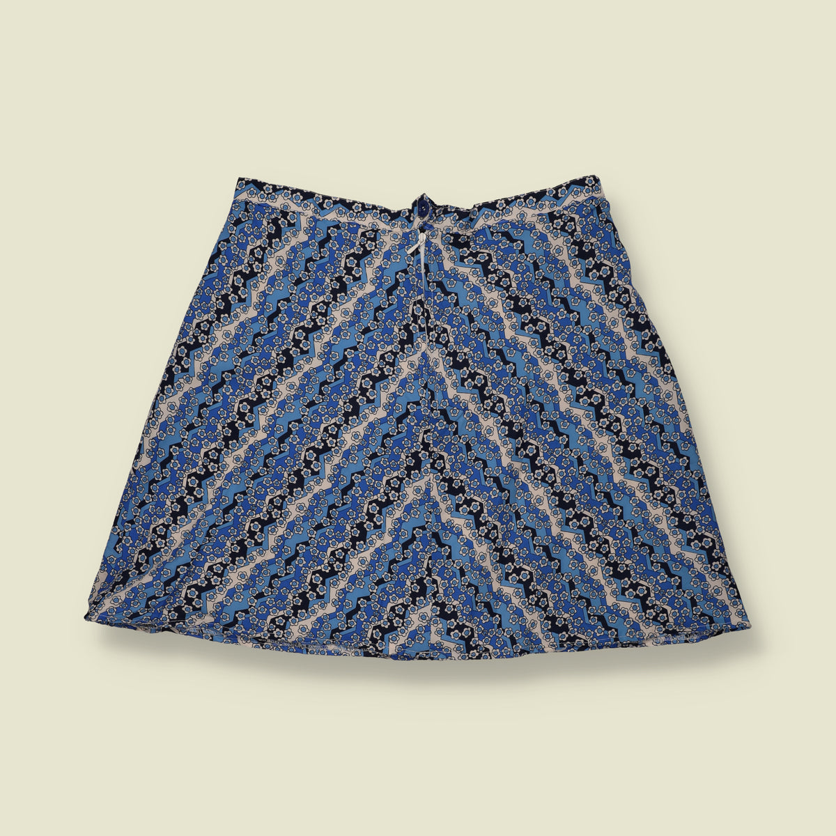 1970s | Blue & White Ditsy Floral A-Line Skirt - W28