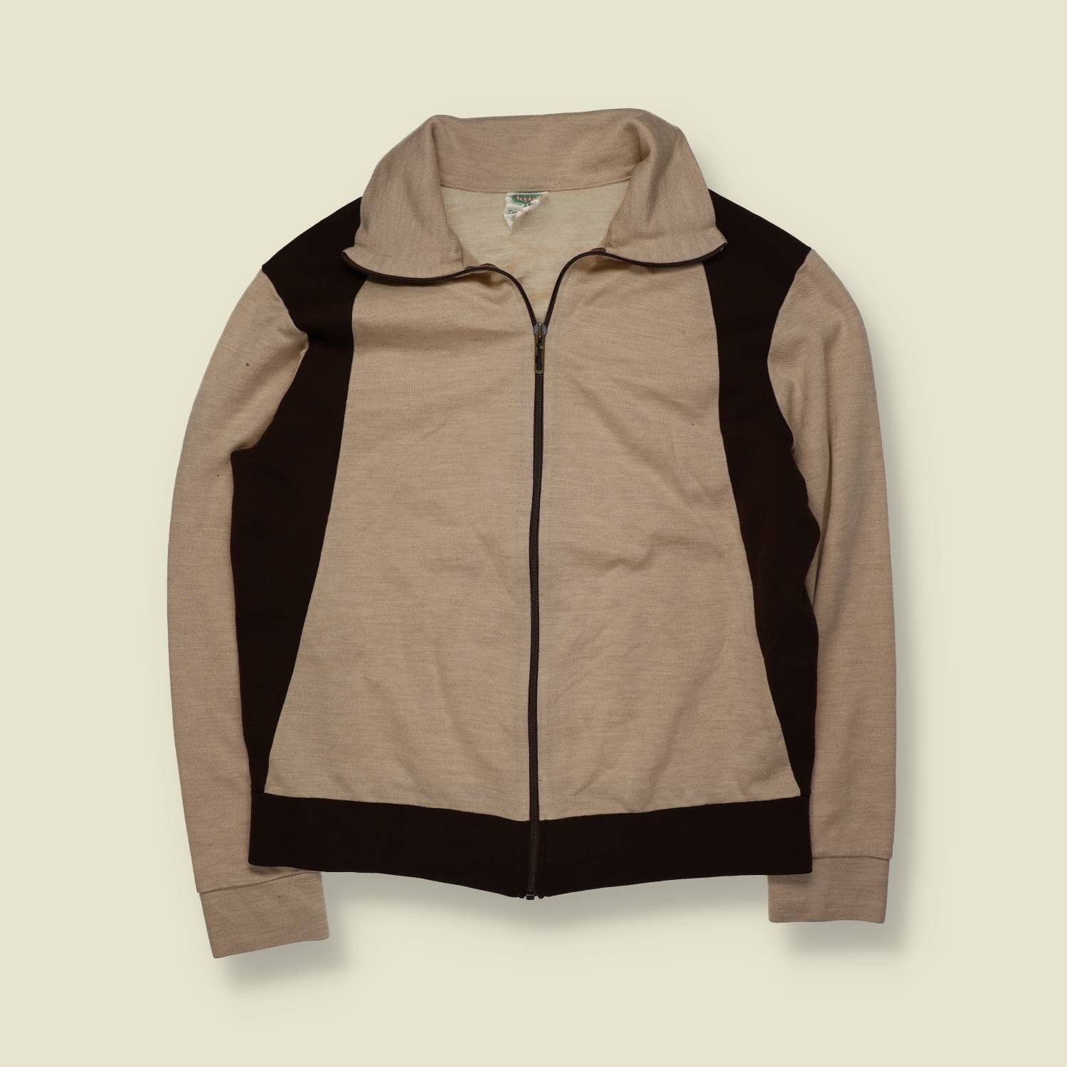 1970s | Unbranded | Sports track jacket | Polyester | Beige / Brown – M