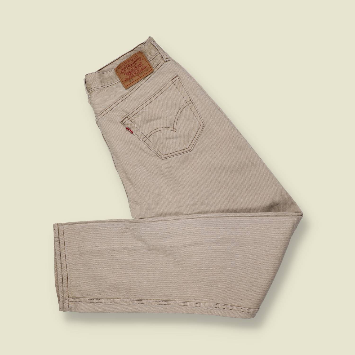 1980s–1990s | Levi’s 501 | Made in USA | Original Denim Jeans | Warm Stone – w32