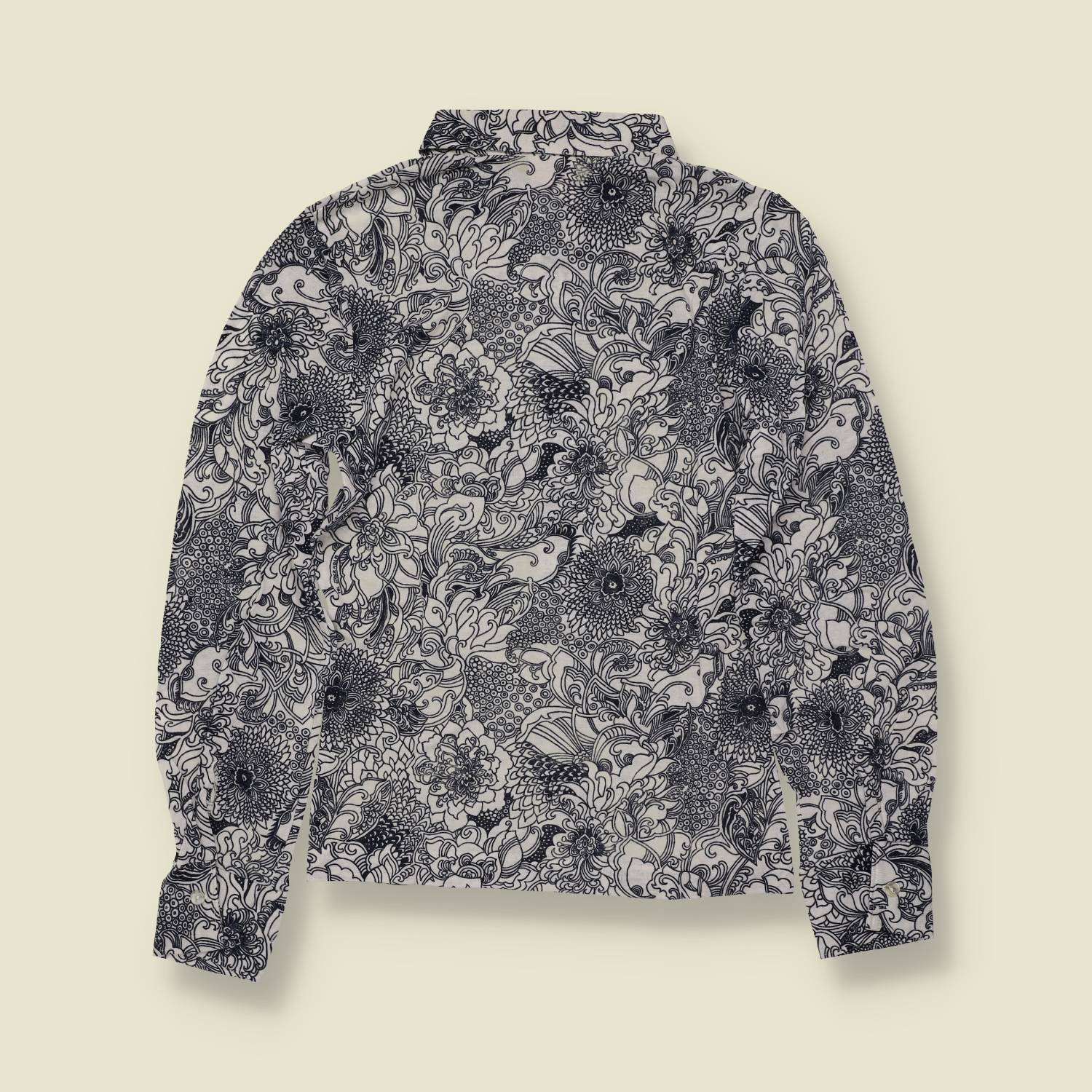 1970s | TGL | Black and White Dense Floral Print Vincel Cotton Blouse - Deadstock - 8