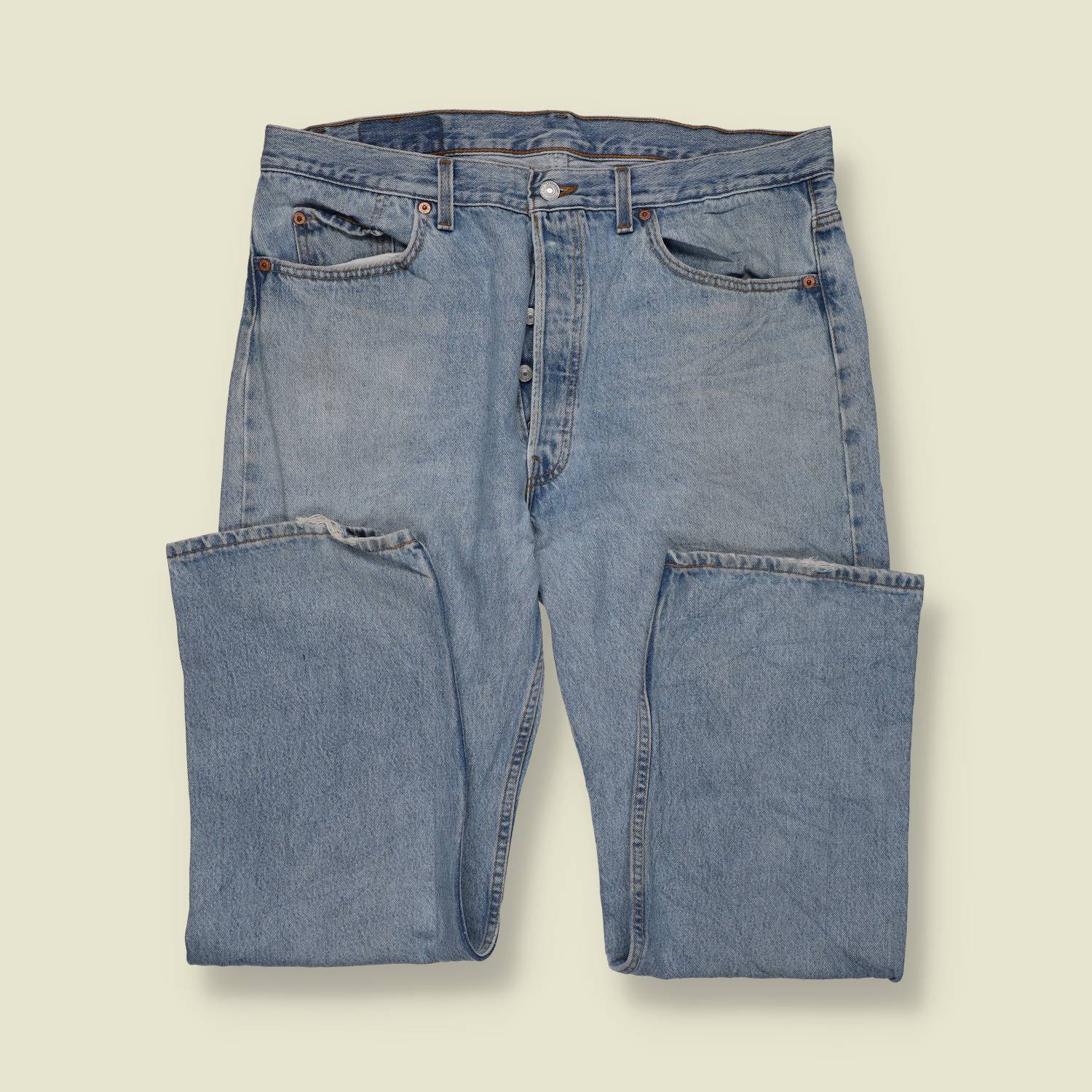 1980s–1990s | Levi’s | 501 Jeans | Mid Blue Wash | Made In USA - w38