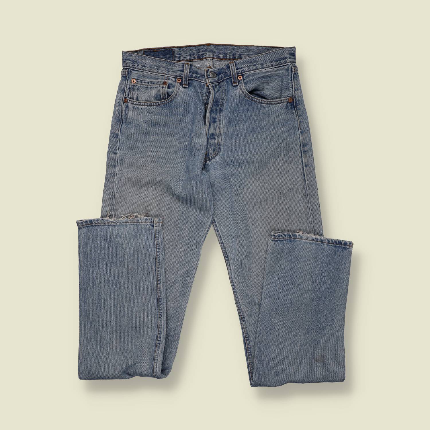 1980s–1990s | Levi’s | 501 Jeans | Light Blue Wash | Made In USA - w32