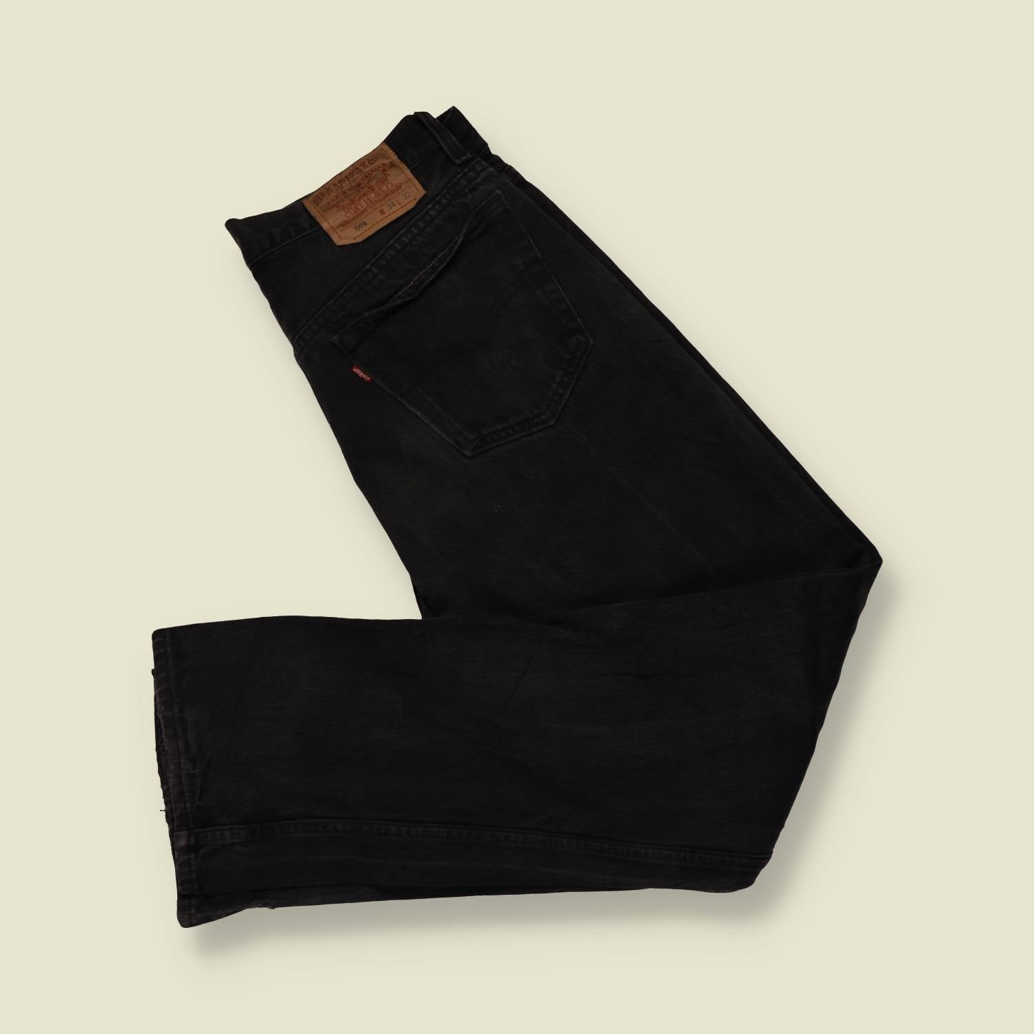 1980s–1990s | Levi’s 501 | Made In USA | Black Denim Jeans – w32