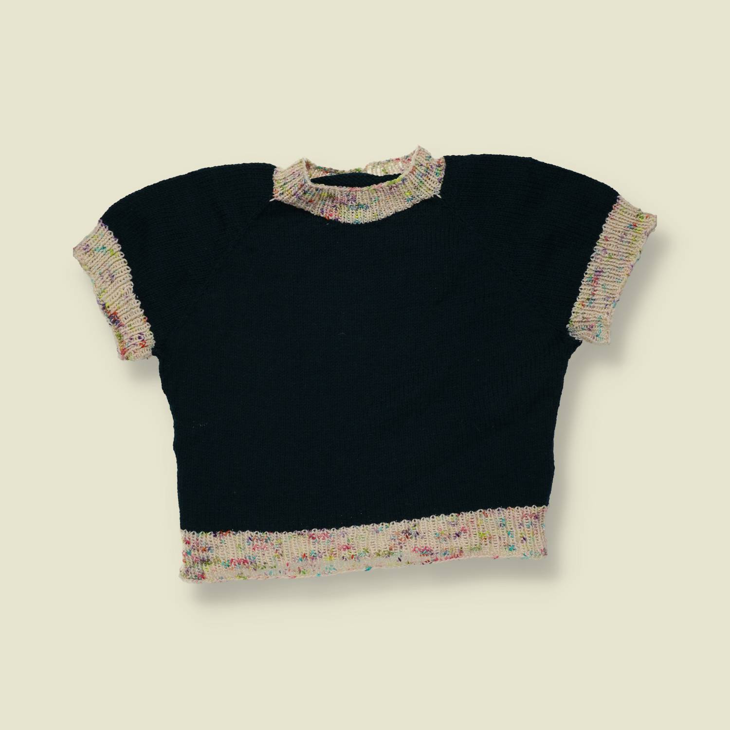 1970s | Handknit Knit Top | Black - 12