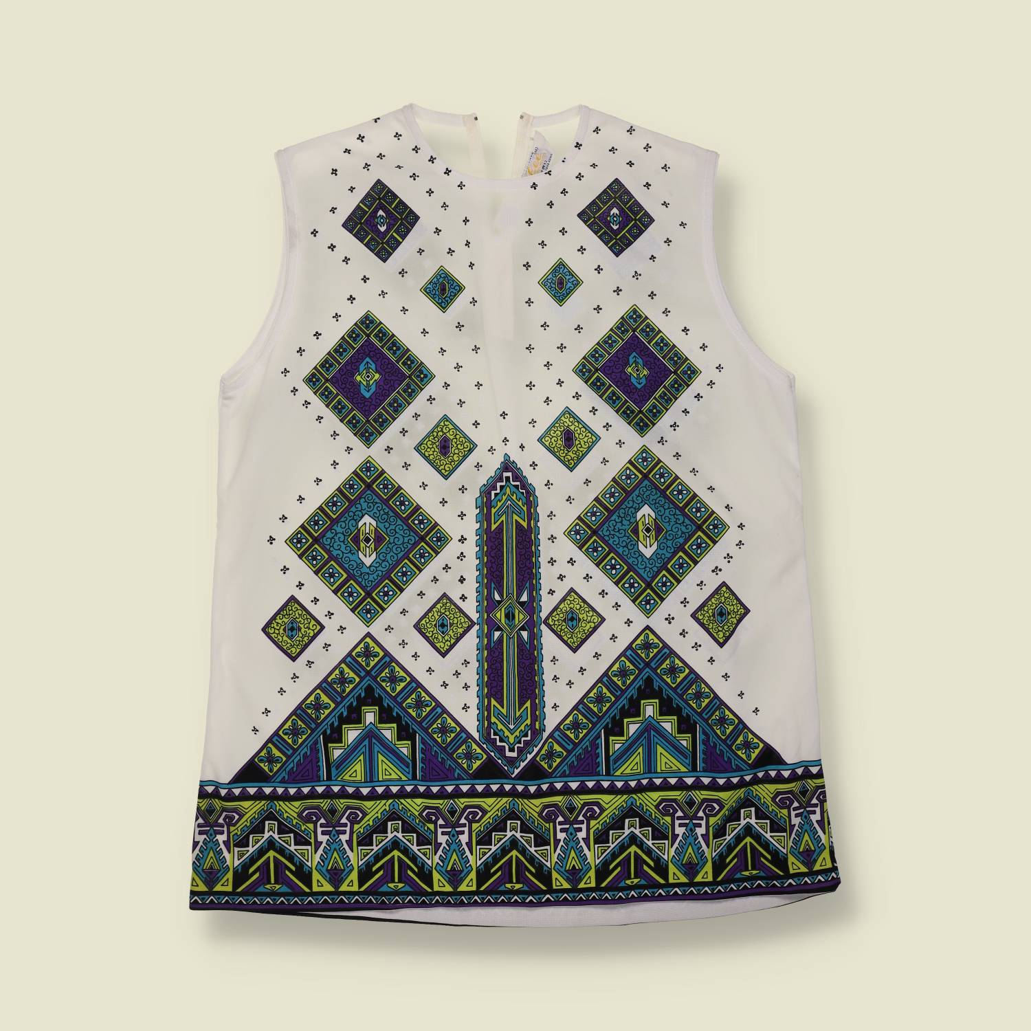 1970s | Geometric Print Sleeveless Polyester Blouse | White Multi - 14