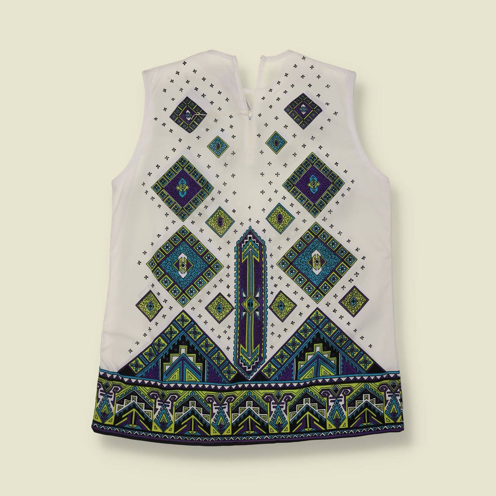 1970s | Geometric Print Sleeveless Polyester Blouse | White Multi - 14
