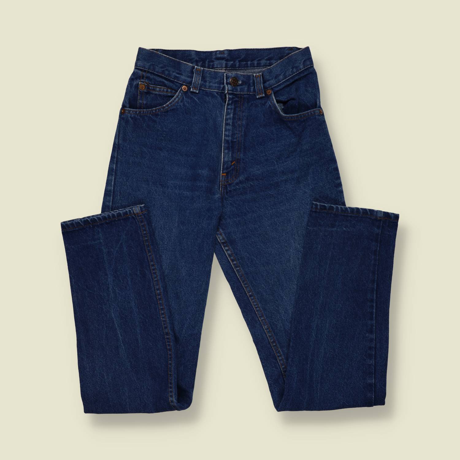 1980s | Levi's | High-Waist Tapered Jeans - Blue - w26