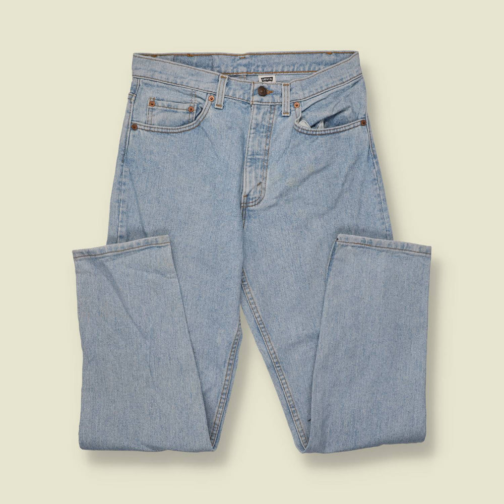 1990s | Levi’s | 550 Made in USA Jeans | Light Wash Blue - 32"