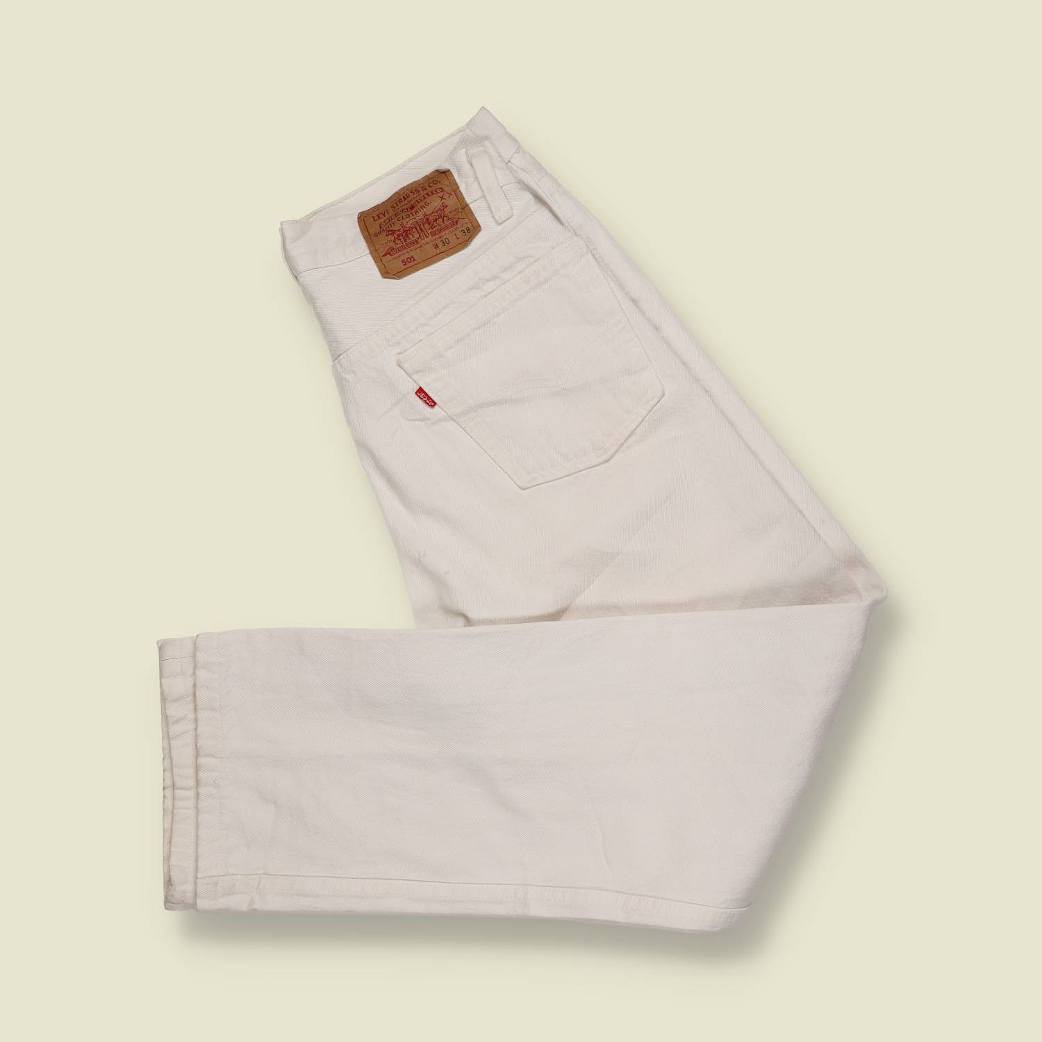 1980s–1990s | Levi’s 501 | Made in USA | White Denim – w28