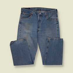 1980s | Levi's 501 | Made in USA | Jeans | Blue Wash - w34