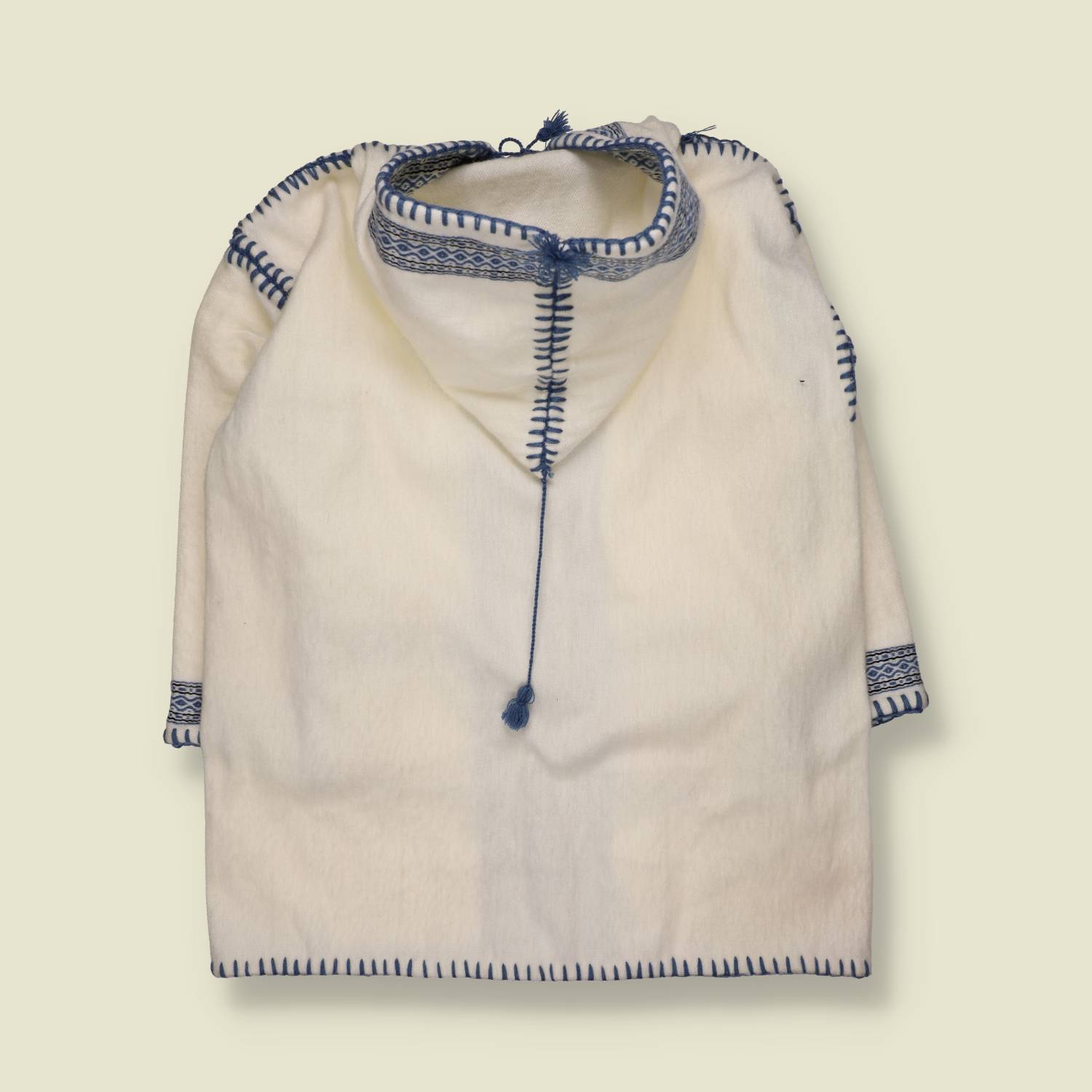 1970s | Folk Eskimo Coat | Cream And Blue - 18