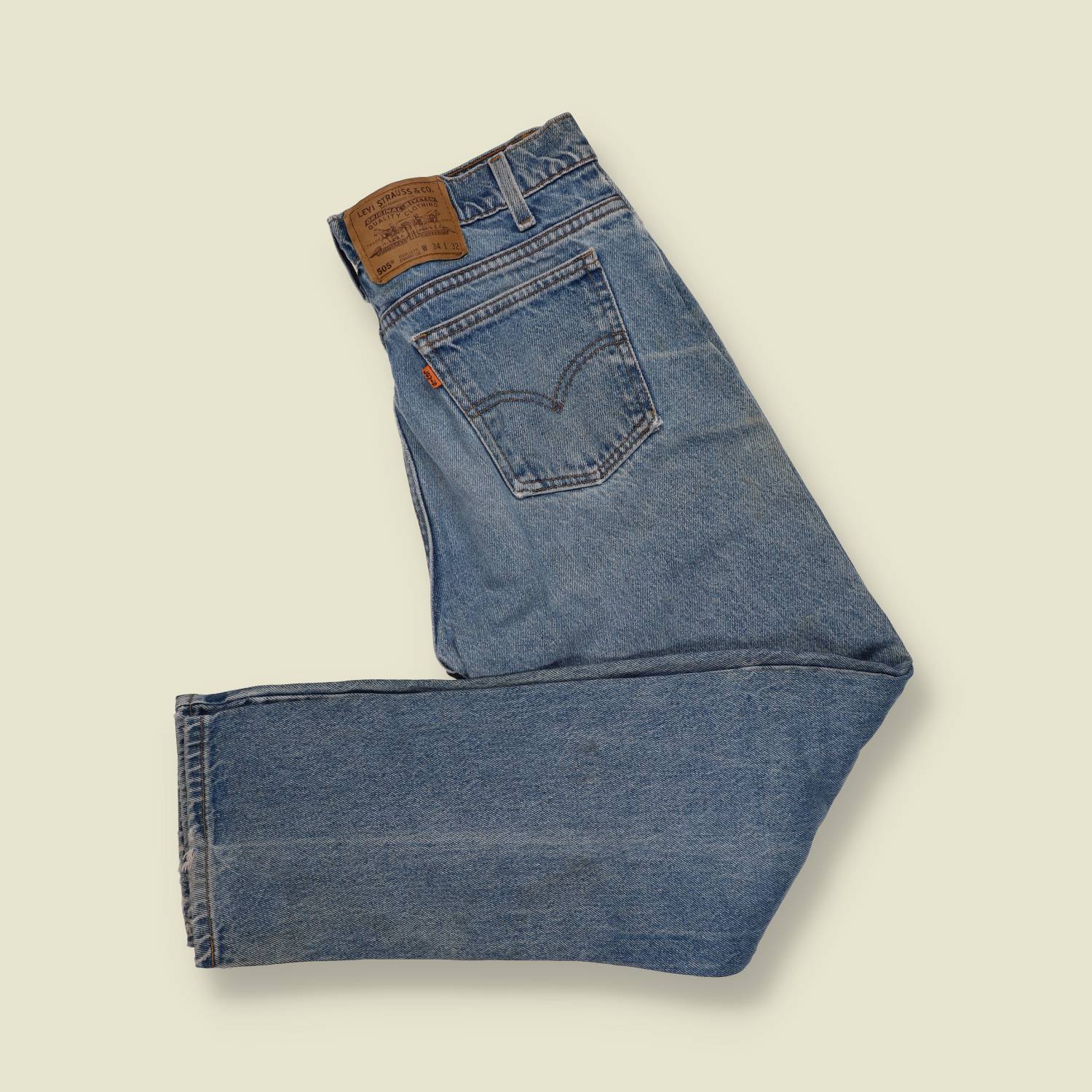1980s | Levi’s Orange Tab 505 | Made in USA – Mid Wash - w32