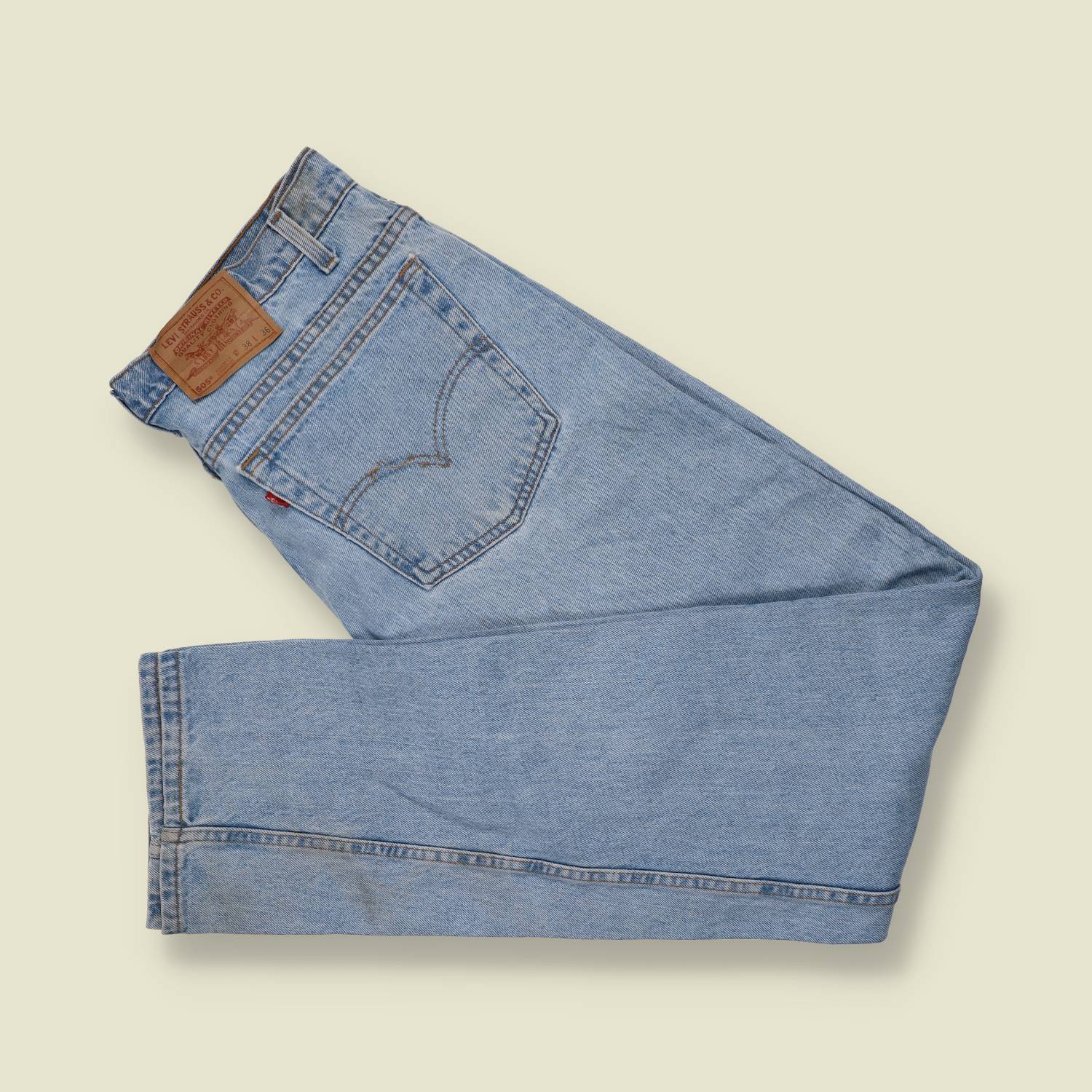 1980s-90s | Levi's | Light-Wash Blue 505 Regular Fit Jeans - Made in USA - w38