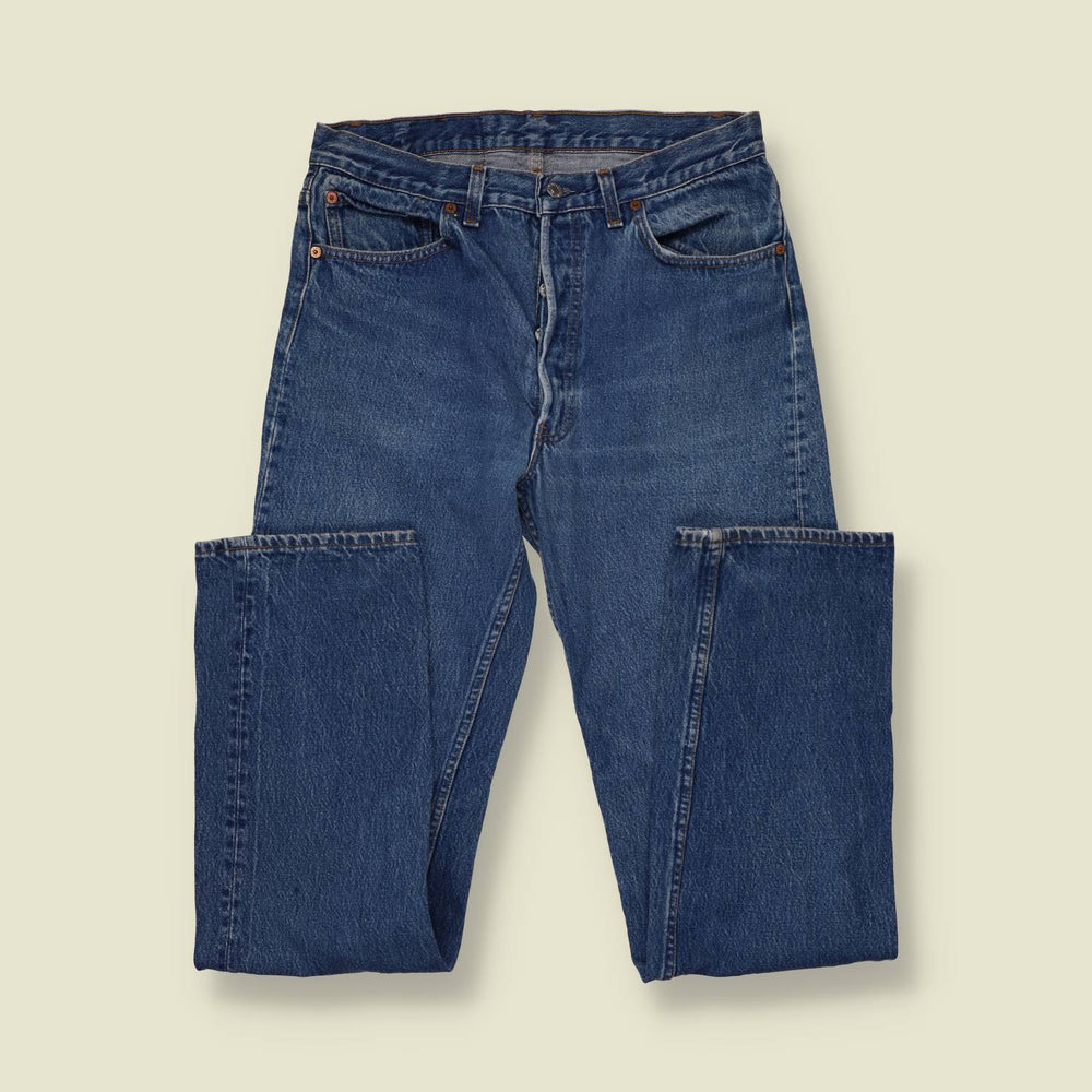 1990s | Levi's 501 | Made in USA | Blue Wash Jeans - w32