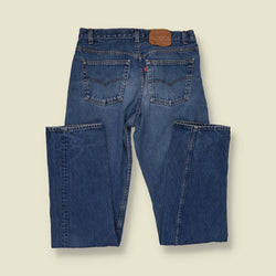 1990s | Levi's 501 | Made in USA | Blue Wash Jeans - w32
