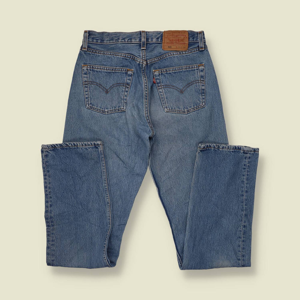 1990s | Levi's 501 | Made in USA | Blue Wash Jeans - w29