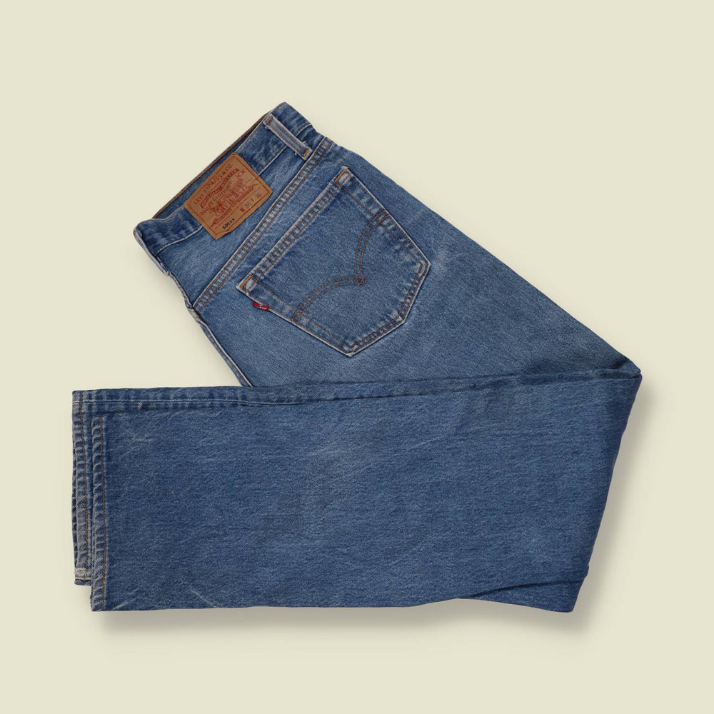 1990s | Levi's 501xx | Made in USA | Blue Wash Jeans - w34