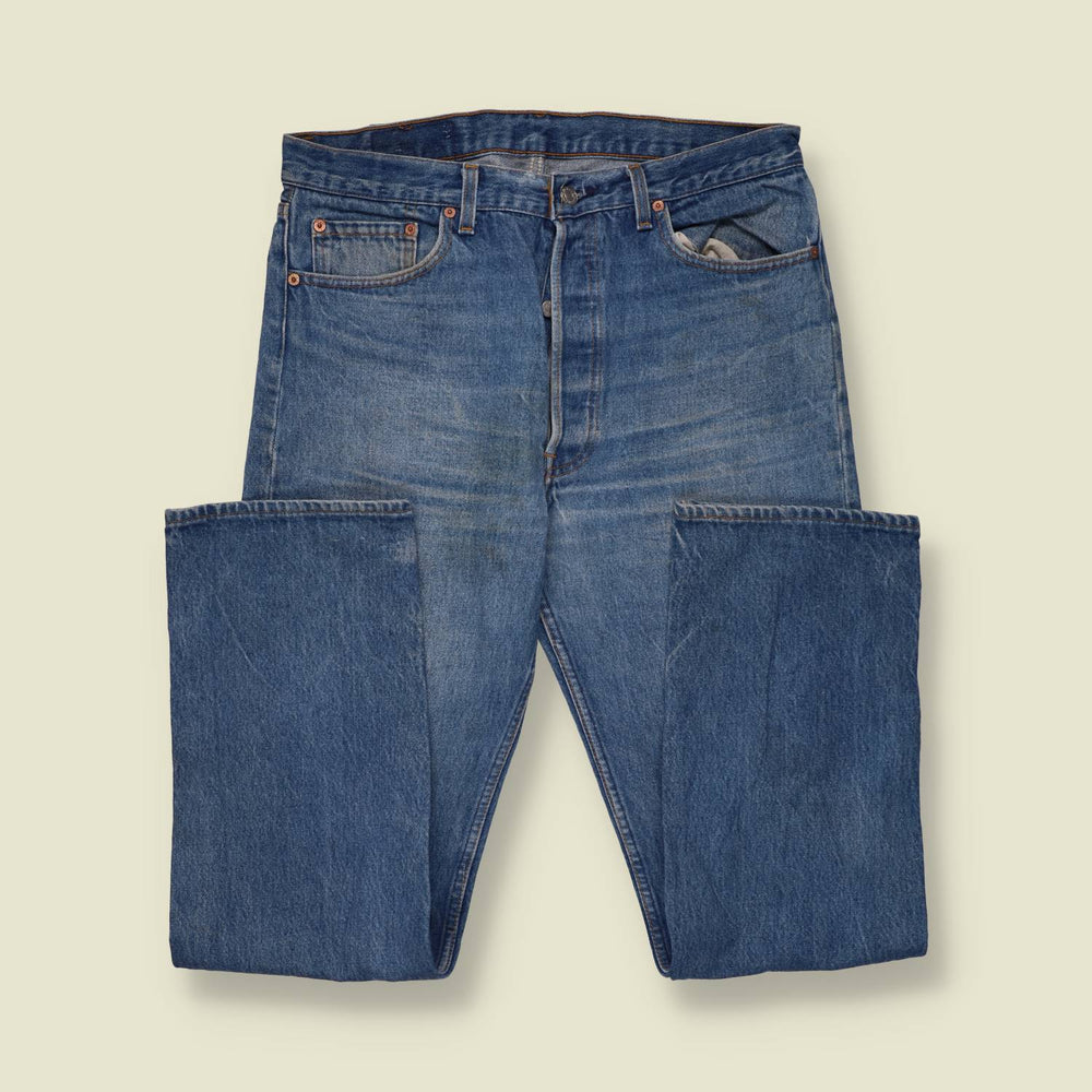 1990s | Levi's 501xx | Made in USA | Blue Wash Jeans - w34