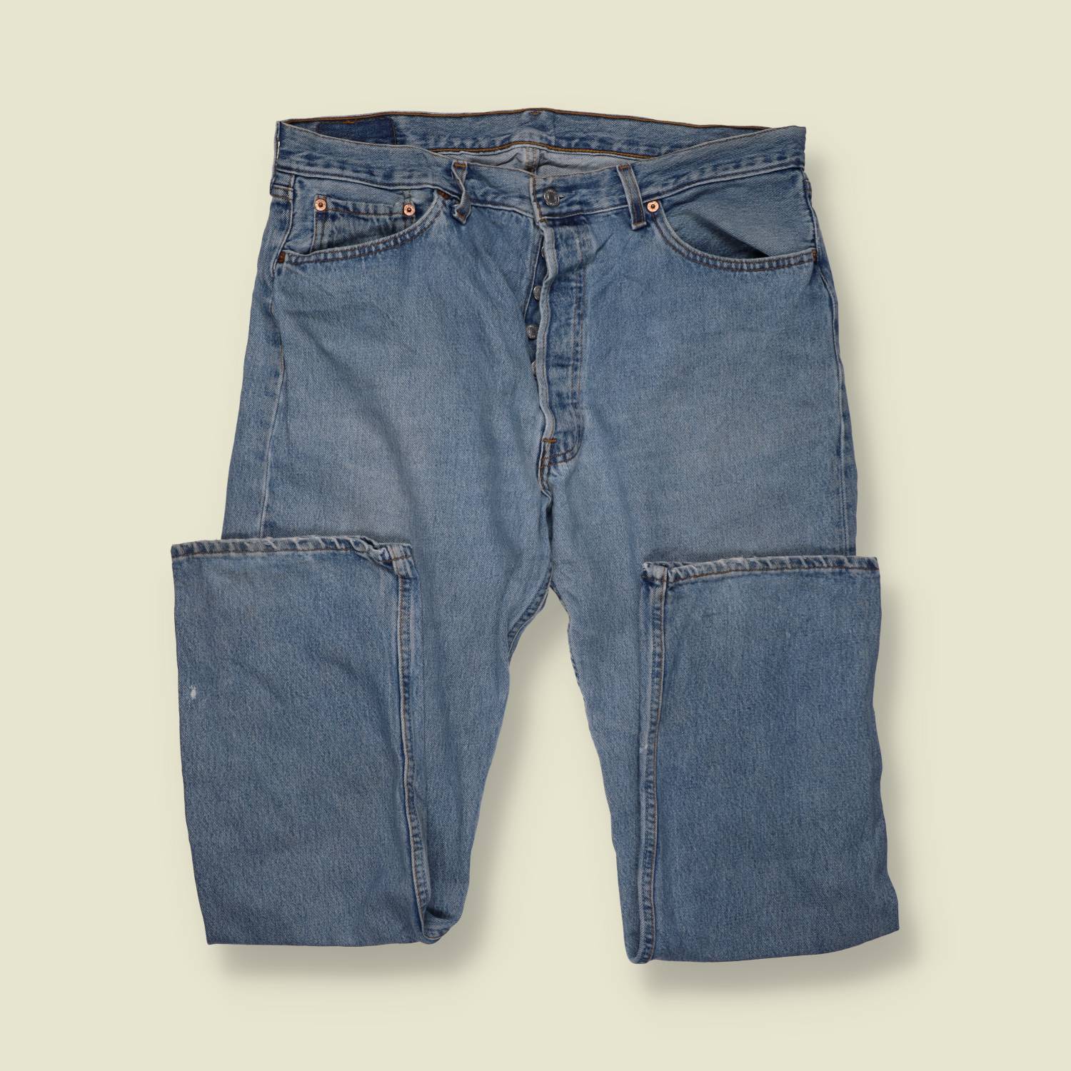 1980s–1990s | Levi’s 501 | Made In USA Jeans | Mid Blue - w38