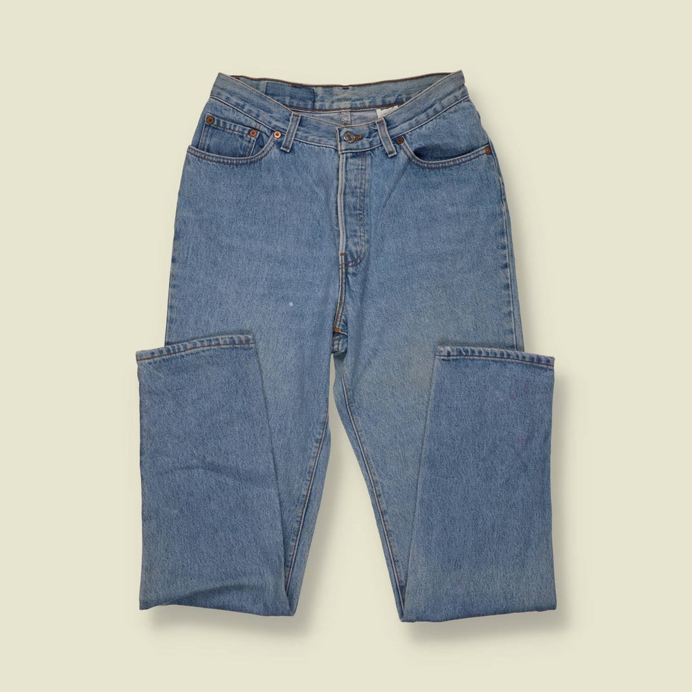 1980s–1990s | Levi’s 501 | Made In USA Jeans | Mid Blue - w28