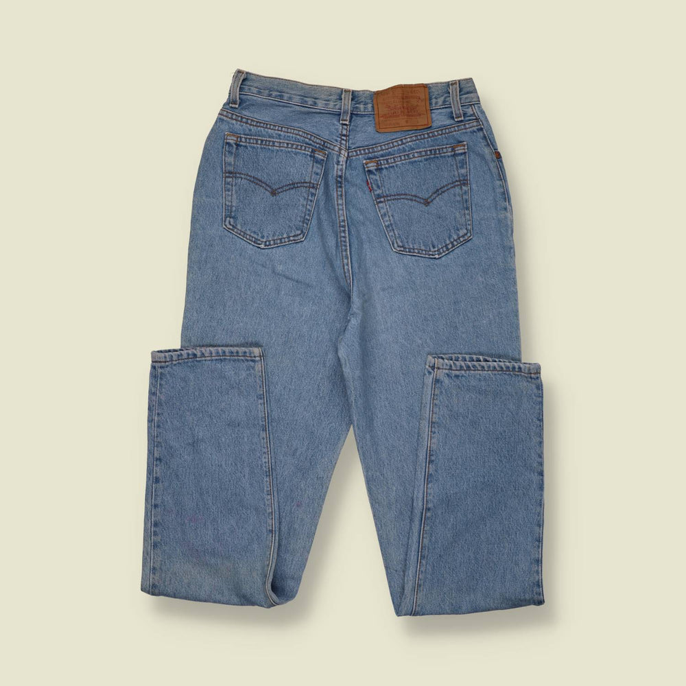 1980s–1990s | Levi’s 501 | Made In USA Jeans | Mid Blue - w28