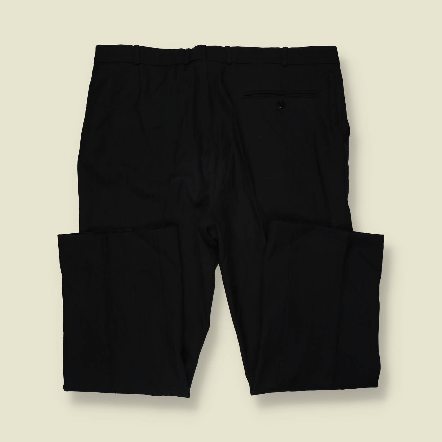 1970s-80s | Black Single Breasted Two-Piece Suit - L