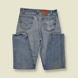 1980s | Levi’s | Made In USA 550 Jeans | Light Blue - w34