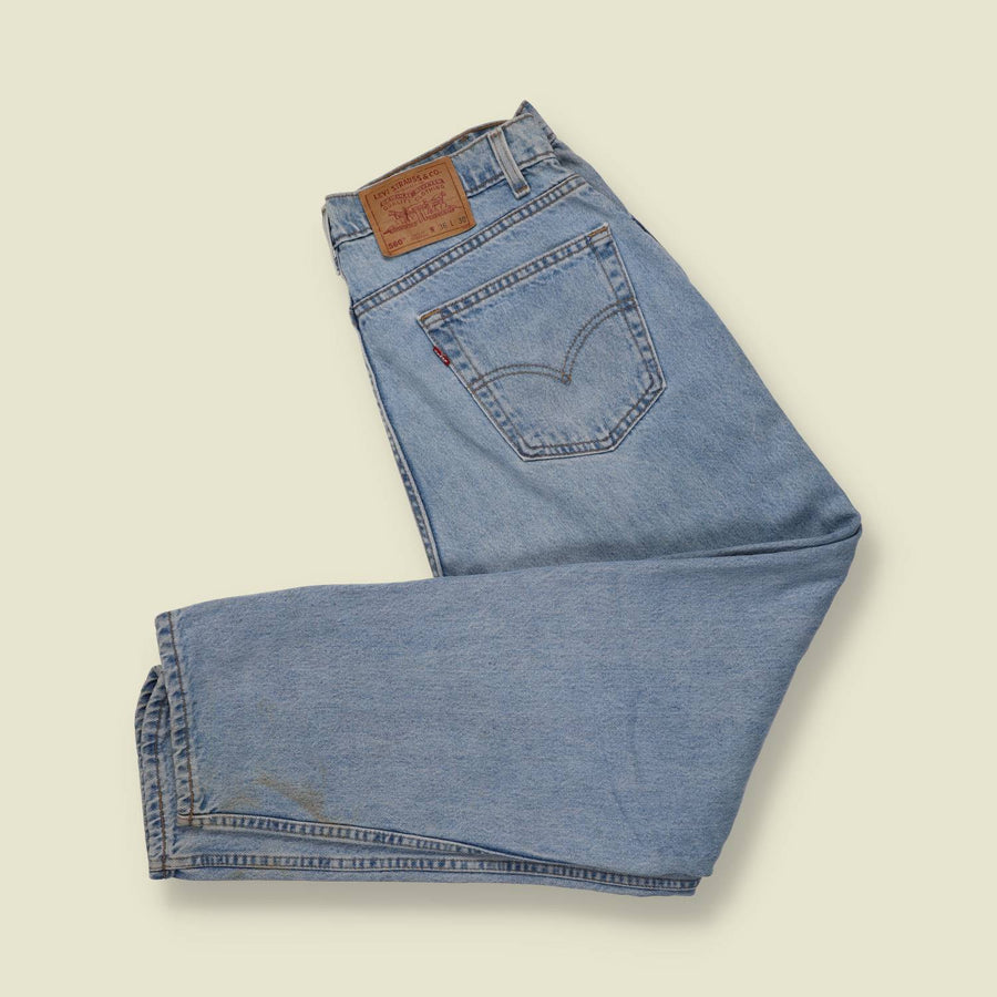 1980s | Levi’s | Made In USA 560 Jeans | Light Blue - w34
