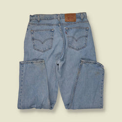 1980s | Levi’s | Made In USA 560 Jeans | Light Blue - w34