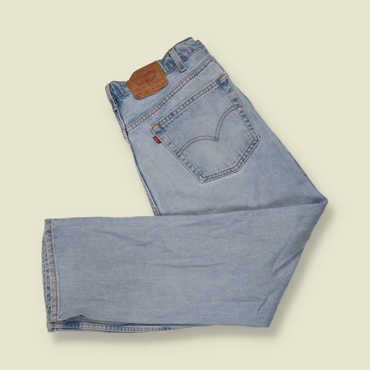 1980s | Levi’s | Made In USA 505 Jeans | Light Blue - w38