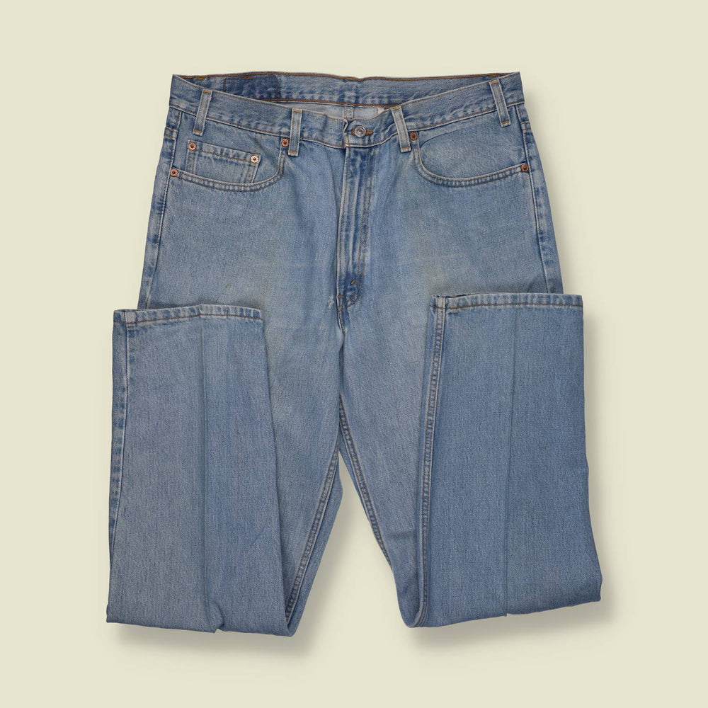 1980s | Levi’s | Made In USA 550 Jeans | Light Blue - w36