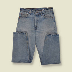1980s | Levi’s | Made In USA 550 Jeans | Light Blue - w34