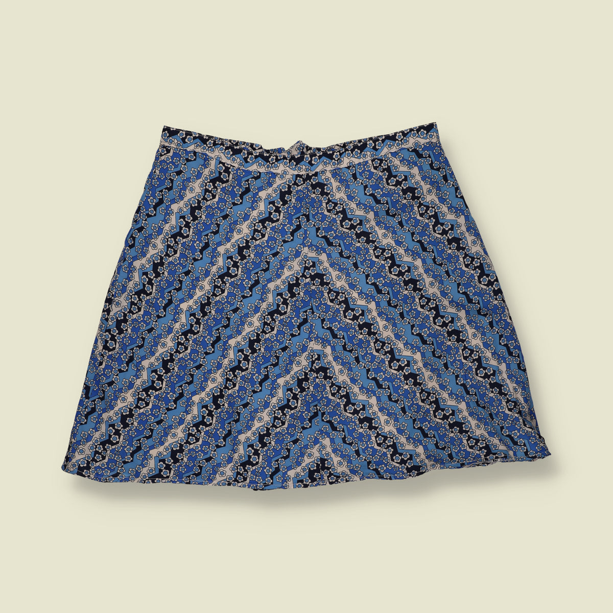 1970s | Blue & White Ditsy Floral A-Line Skirt - W28