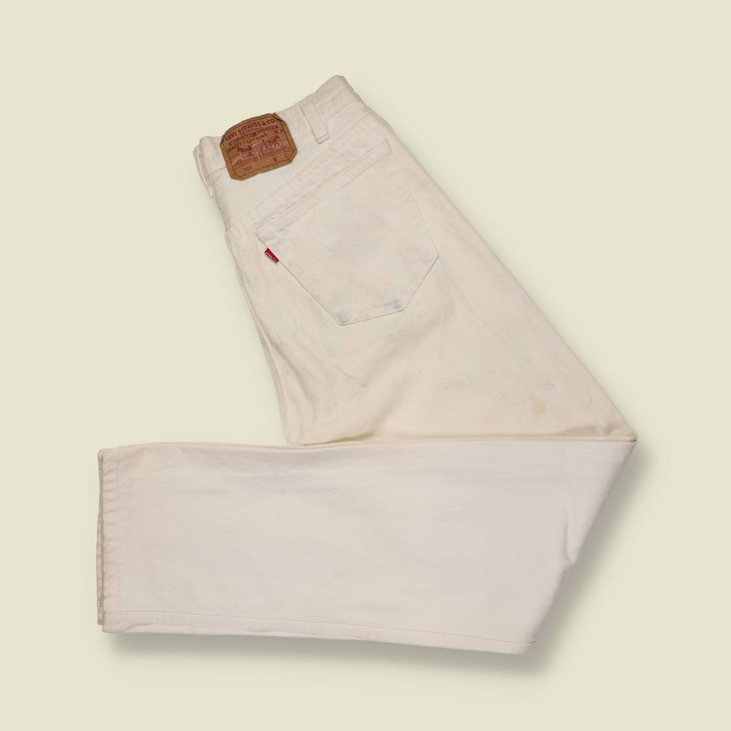 1980s–1990s | Levi’s 501 | Made in USA | Original Denim Jeans | Cream White – w30