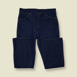 1980s | Wrangler | Cowboy Cut Jeans | Made in Mexico of USA Components – w36