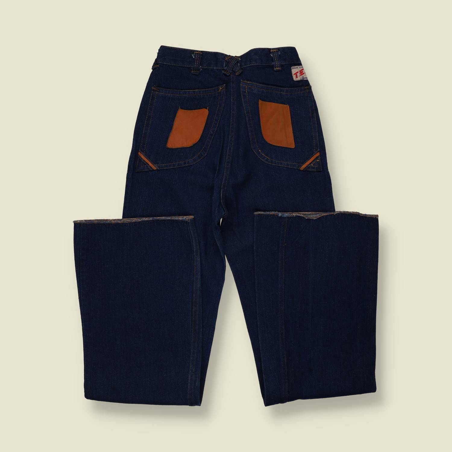 1970s | Dark Indigo High Waist Denim Flares - w26