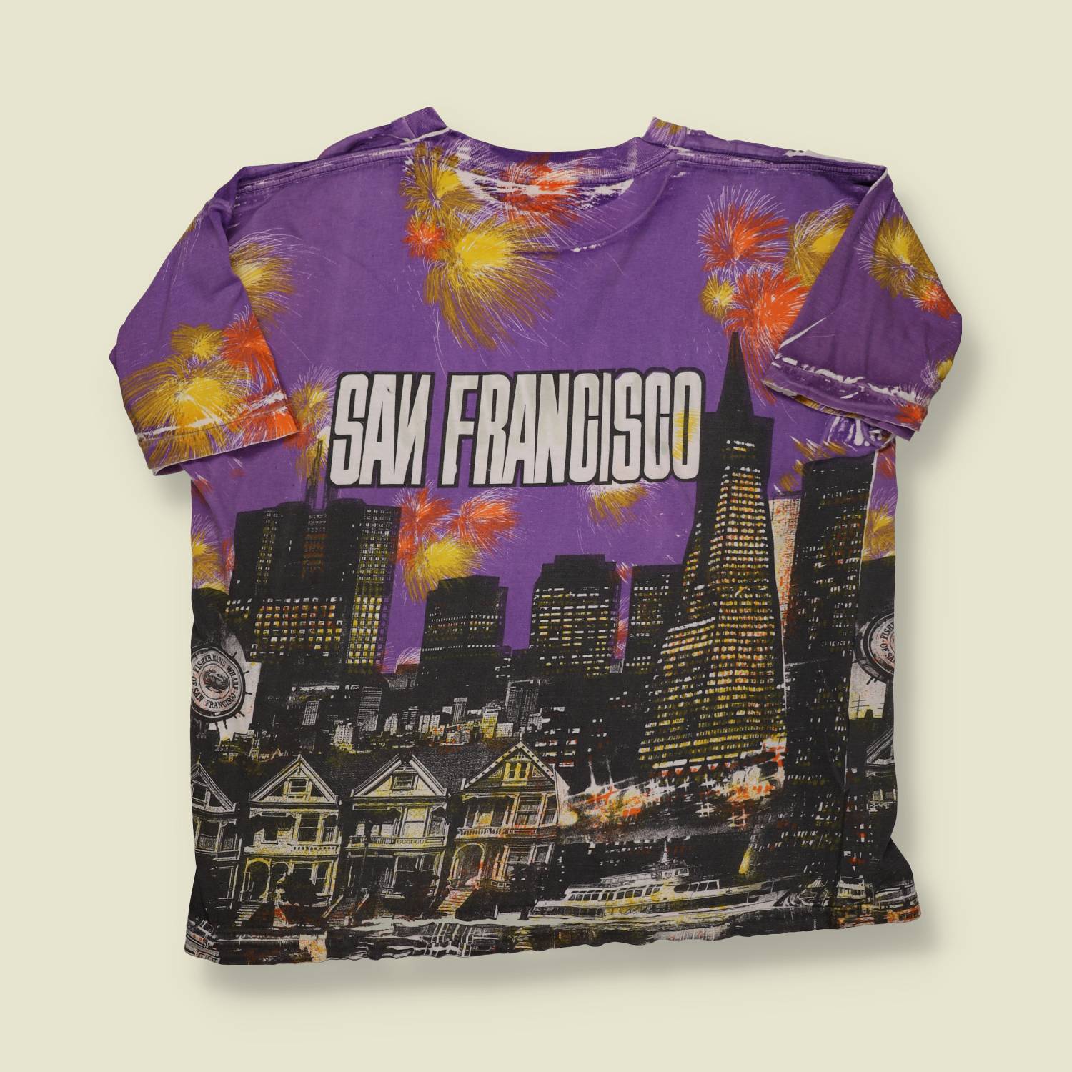 1980s | Unbranded | San Francisco Skyline All-Over Print T-Shirt – Purple/Yellow - M